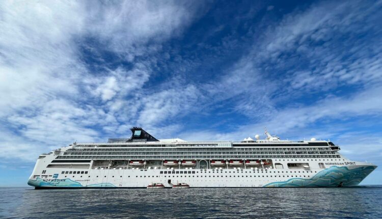 Norwegian Spirit Arrives in the Northern Philippines