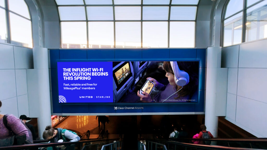 United Airlines Advances Starlink Connectivity Timeline