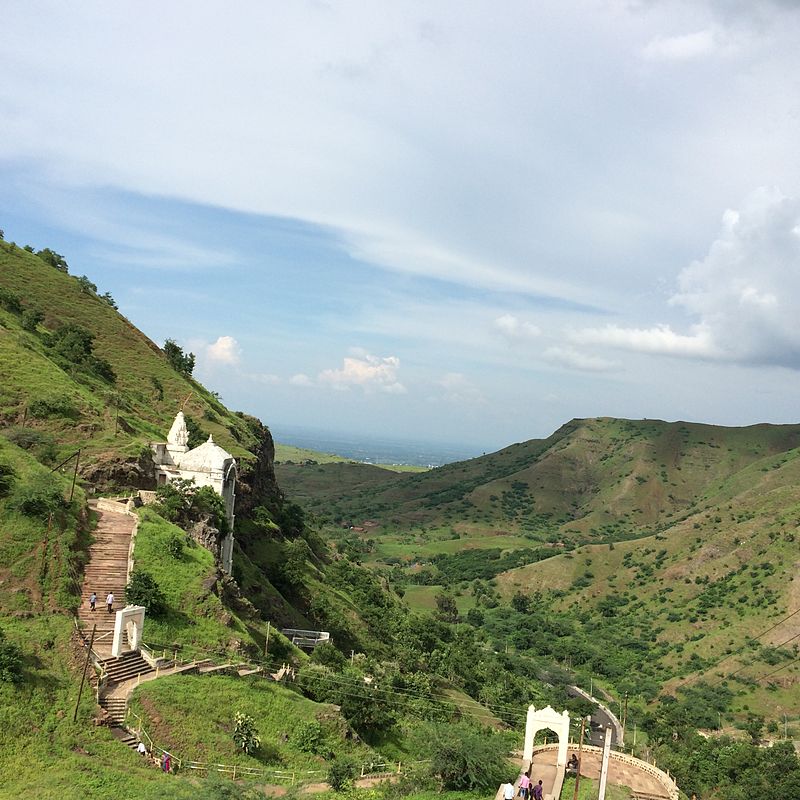 The Majestic Adinatha Statue in Madhya Pradesh