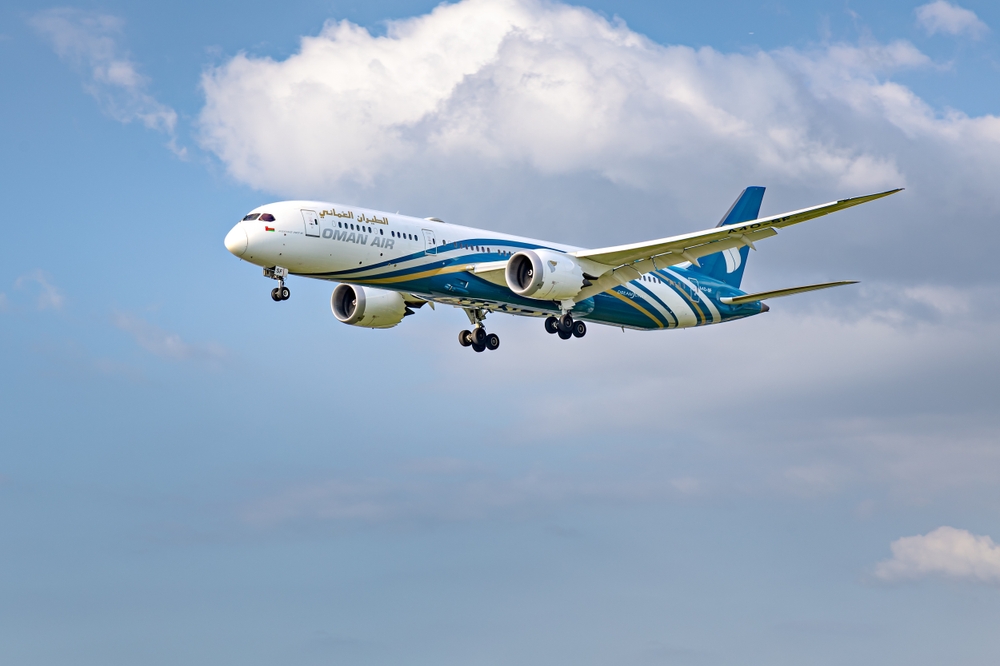 Oman Air Reduces Fleet by 29% in Cost-Cutting Move