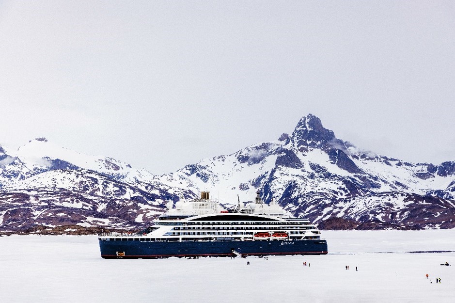 Discover Unmatched Arctic Adventures: Winter Cruises on Le Commandant Charcot