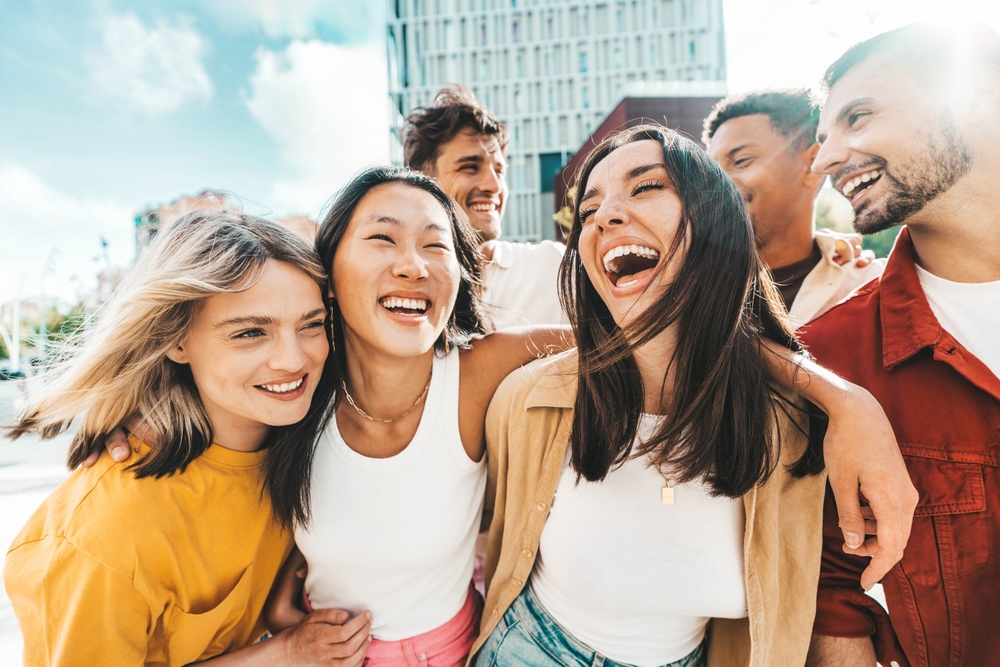 Residents in Tourist Areas Report Stronger Community Bonds, Claims VisitEngland