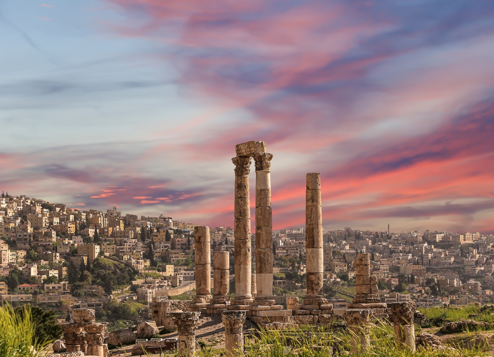 Jordan's Tourism Surges: 2.717 Million Overnight Visitors in H1 2025