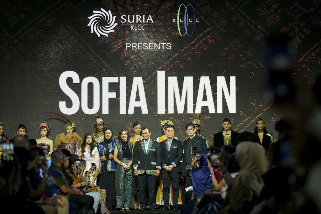 Sofia Iman Makes a Stunning Entrance at Kuala Lumpur Fashion Week 2025