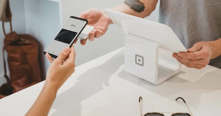 Rising Popularity of Digital Wallets in Travel Payments