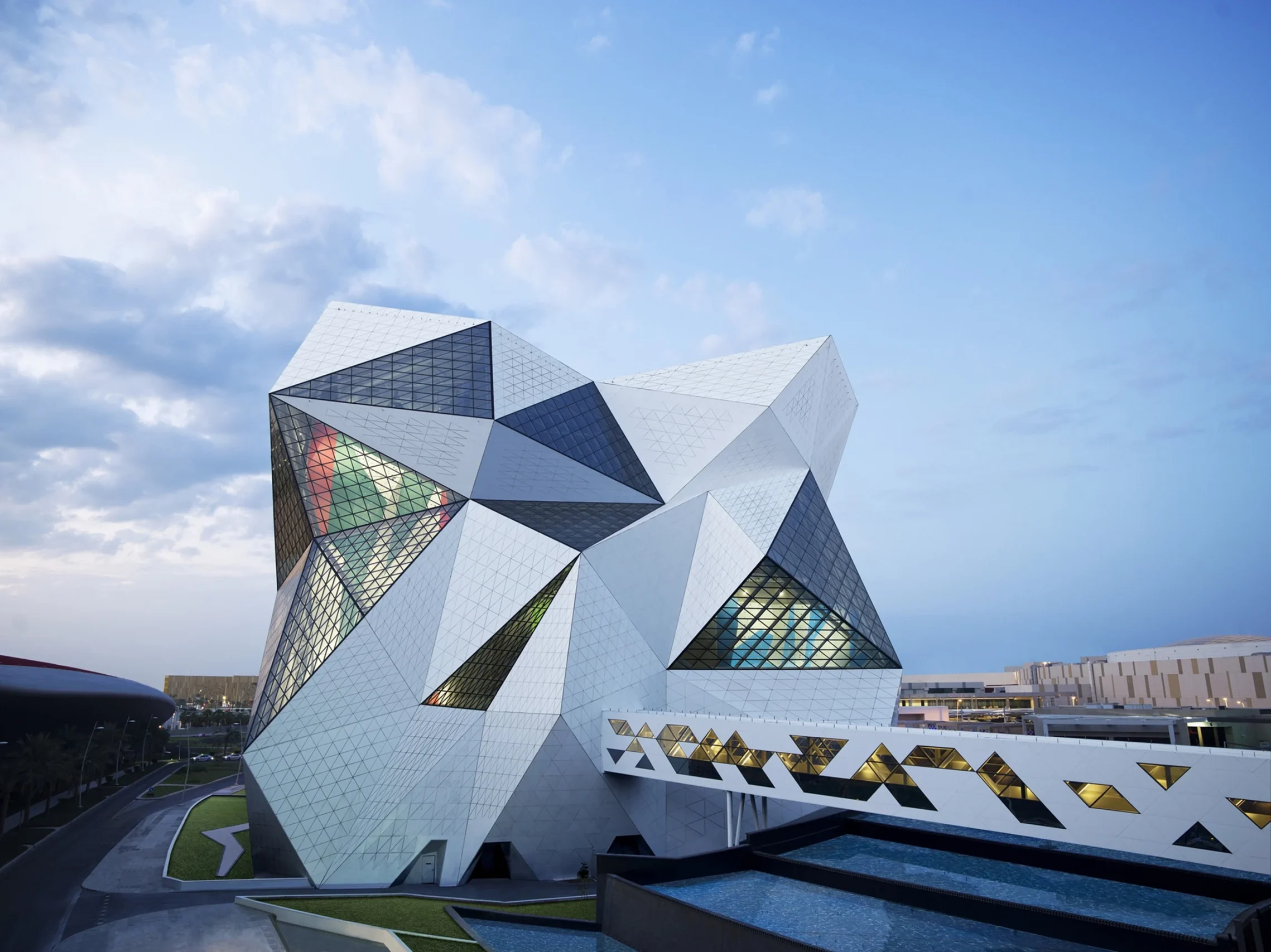CLYMB Yas Island in Abu Dhabi Launches New Climbing Contest!