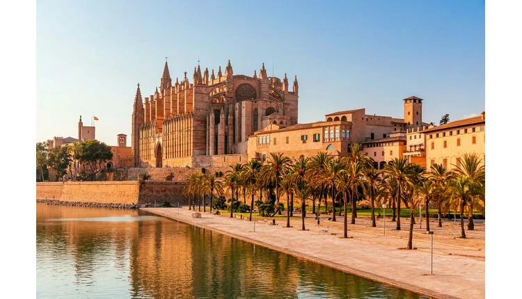 LOT Polish Airlines to Launch Mallorca Flights in 2026