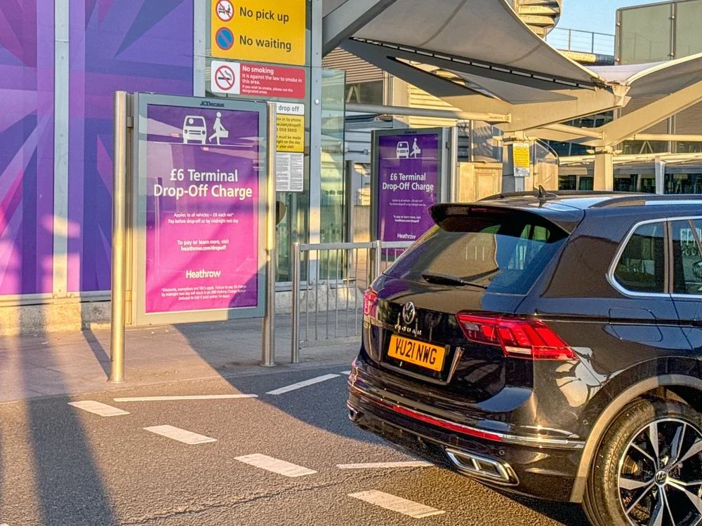 UK Airports Increase Drop-Off Fees, Affecting Drivers and Passengers