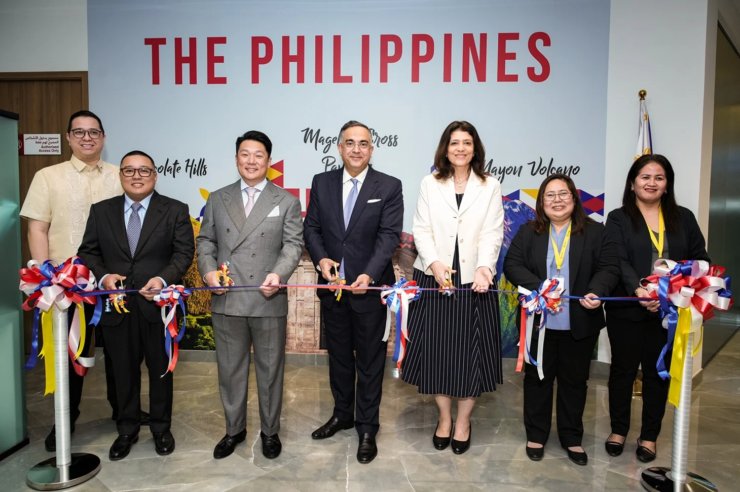 Philippine Officials Collaborate with VFS Global to Launch Contract Verification Services in Dubai