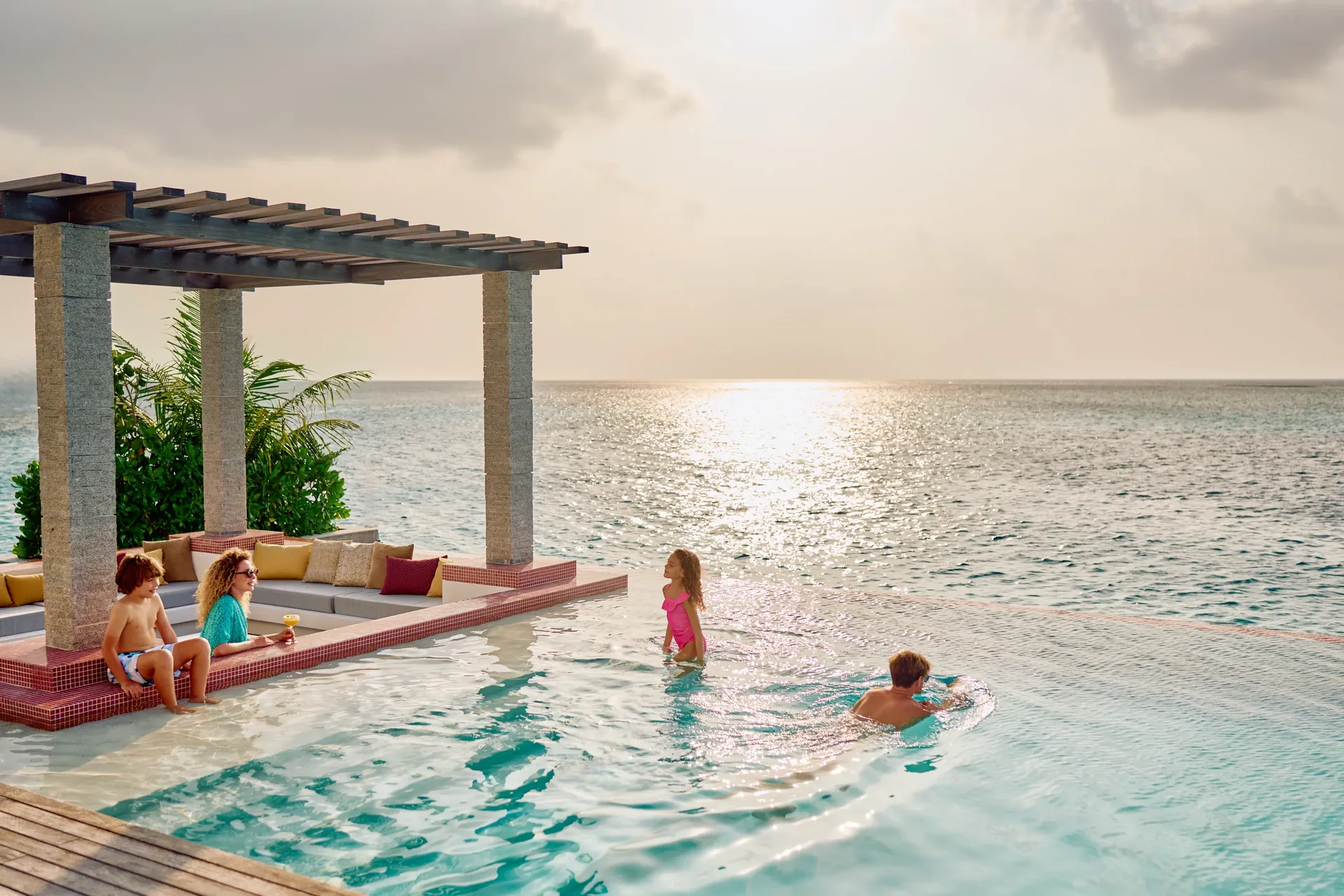 Jumeirah Olhahali Island: A Sanctuary of Connection